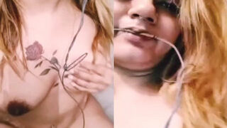 Horny Desi Girl Shows Her Boobs | ViralKand