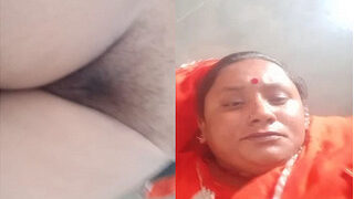 Desi Bhabhi Shows Pussy | ViralKand