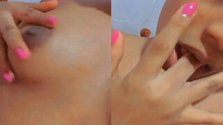 Horny Girl Shows Her Boobs | ViralKand