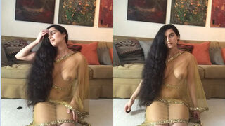 Desi Girl Shows Boobs | ViralKand