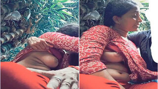 Desi Lover Romance And Boobs Pressing | ViralKand