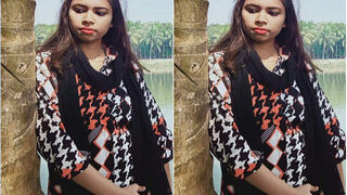 Desi Village Girl Shows Her Boobs On VC Part 2 | ViralKand