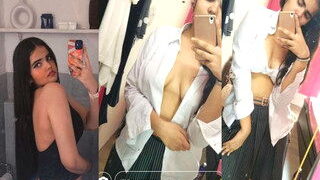 Desi Girl Shows For Lover | ViralKand