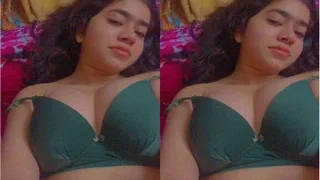 Desi Girl Shows Her Boobs Part 1 | ViralKand
