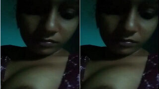 Cute Desi Girl Shows Boobs | ViralKand