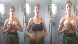 Sexy Desi Girl Shows Her Boobs And Pussy | ViralKand