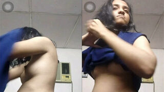 Sexy Desi Girl Fingering | ViralKand