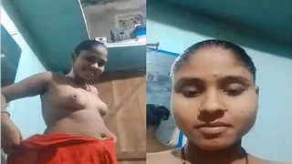 Desi Bhabhi Shows Her Boobs | ViralKand