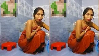 Desi Bhabhi Shows Bathing On VC | ViralKand