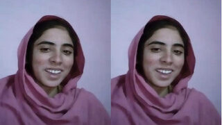 Paki Girl Shows Her Pussy | ViralKand