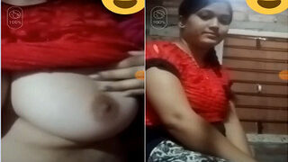 Desi Girl Shows Her Boobs And Ass | ViralKand