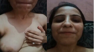 Sexy Desi Girl Pussy Licking | ViralKand