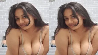 Sexy Desi Girl Shows Nude Body And Ridding Part 1 | ViralKand
