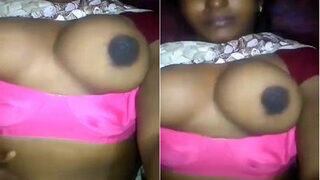 Desi Girl Shows Boobs | ViralKand