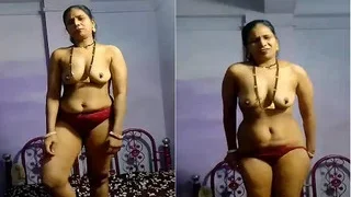 Sexy Desi Bhabhi Shows Her Nude Body | ViralKand