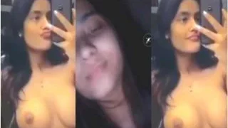 Sexy Desi Girl Shows Boos And Pussy | ViralKand