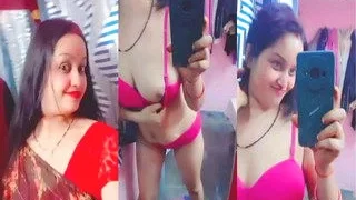 Sexy Desi Girl Shows Her Boobs | ViralKand