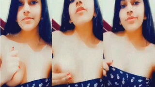 Sexy Desi Girl Shows Boob | ViralKand