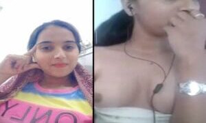 Indian Sexy Figure Karishma Boob Show Viral Live | ViralKand