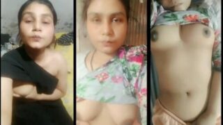 Desi Girl Shows Her Boobs Part 1 | ViralKand