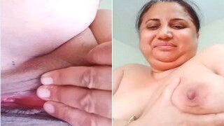 Desi Girl Paly With Dildo | ViralKand